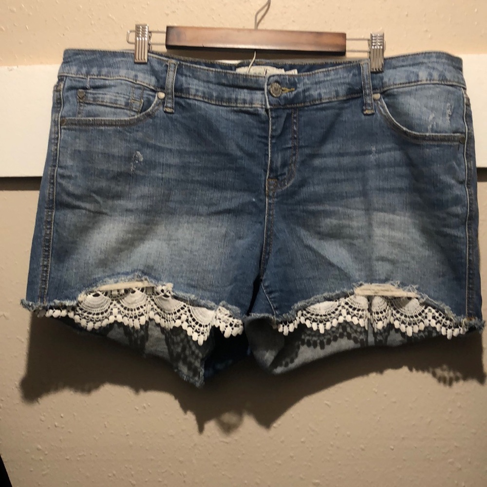 Torrid lace denim shorts